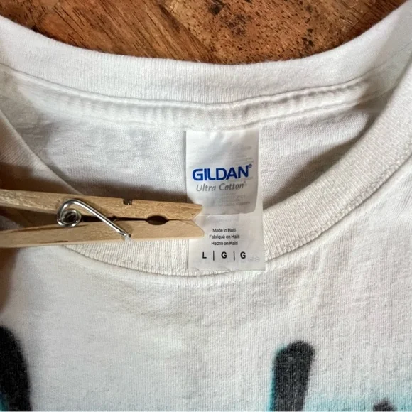 Airbrushed Gildan Tshirt - Mens Large Womens XL - Picture 4 of 7